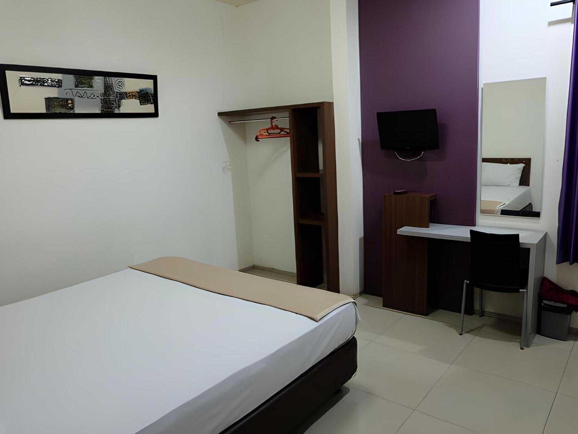 Sans Hotel Fiducia Serpong Extérieur photo