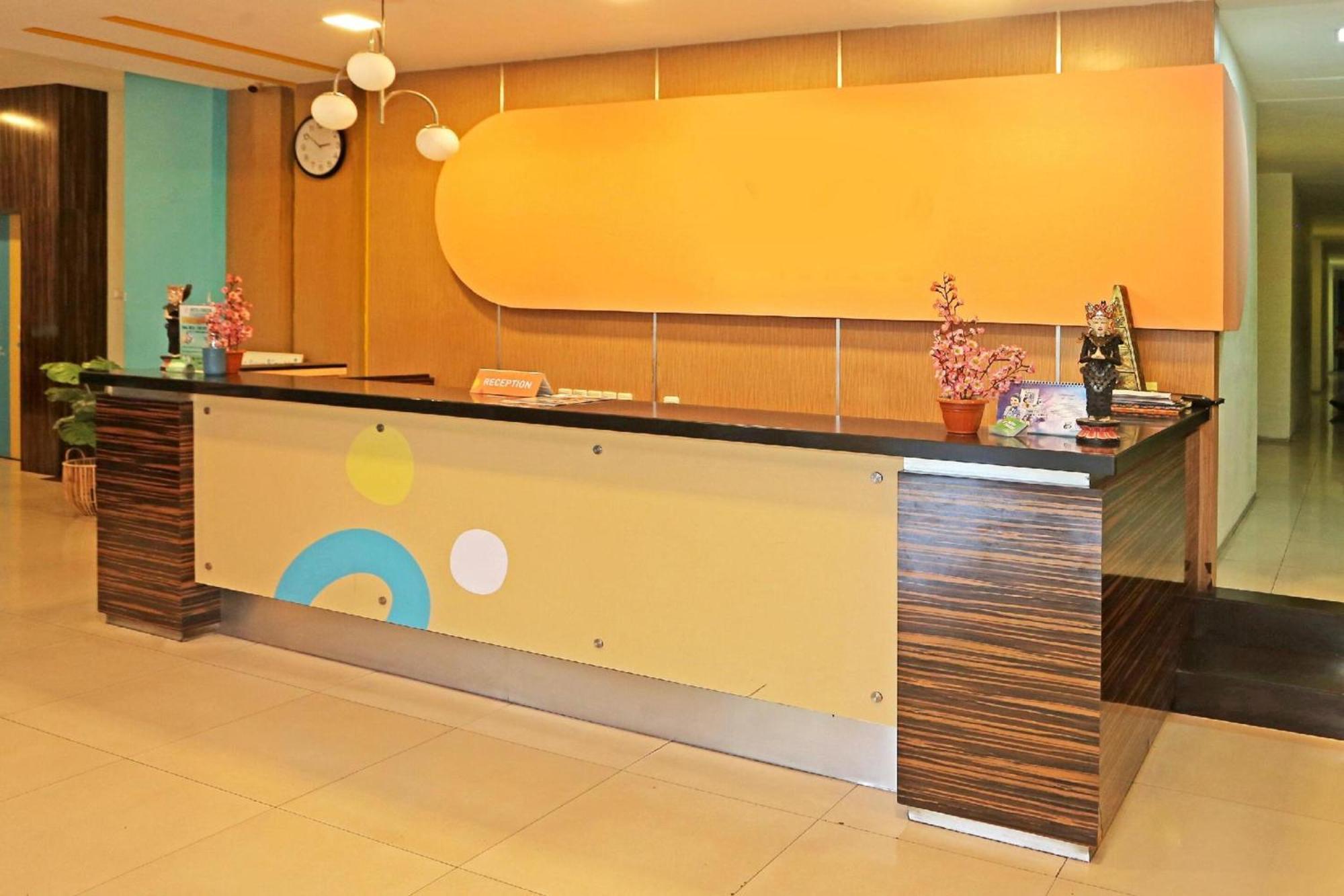 Sans Hotel Fiducia Serpong Extérieur photo