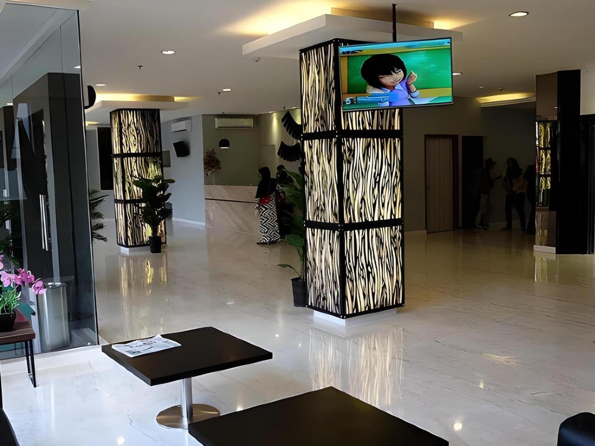 Sans Hotel Fiducia Serpong Extérieur photo
