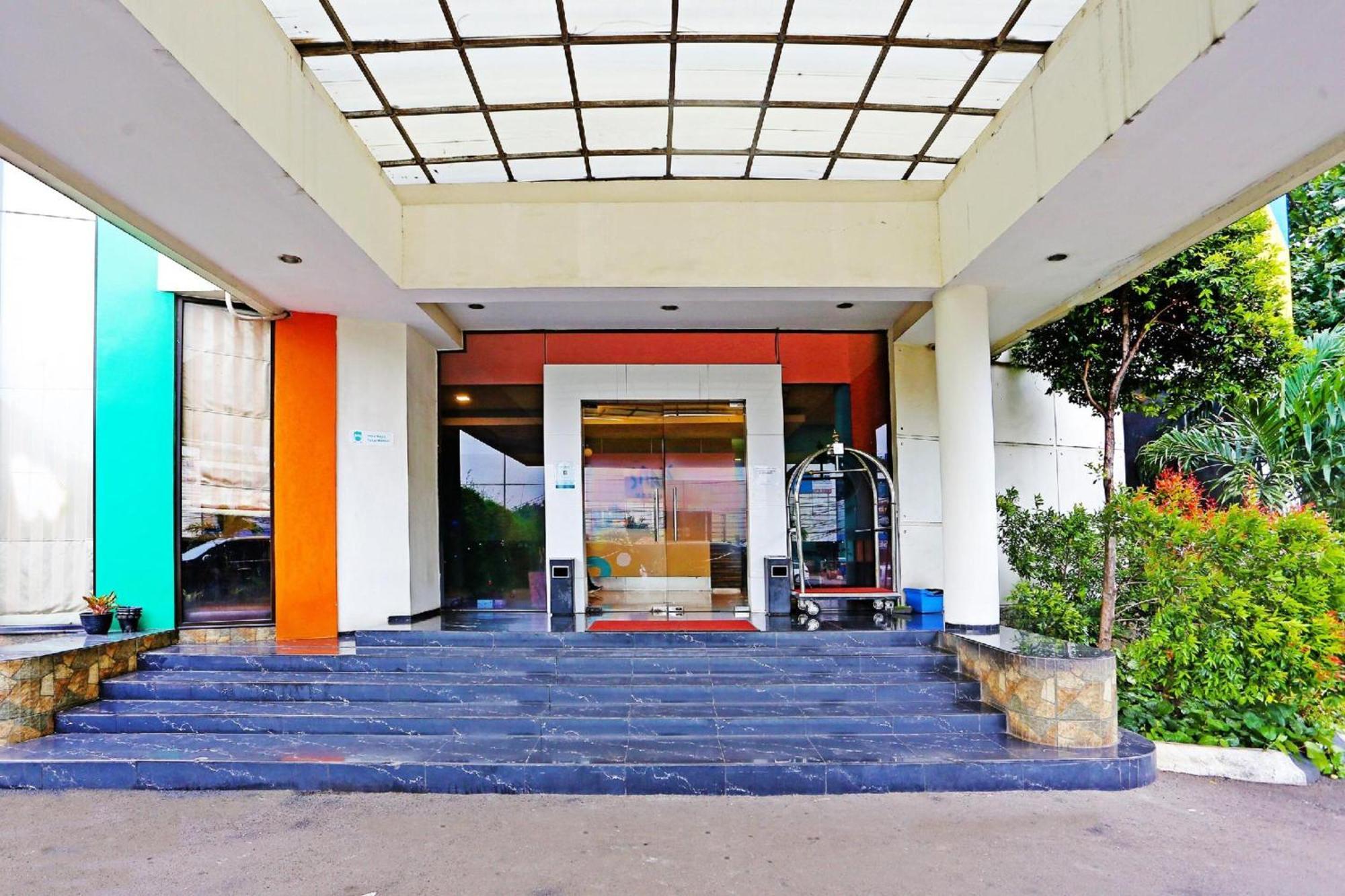 Sans Hotel Fiducia Serpong Extérieur photo