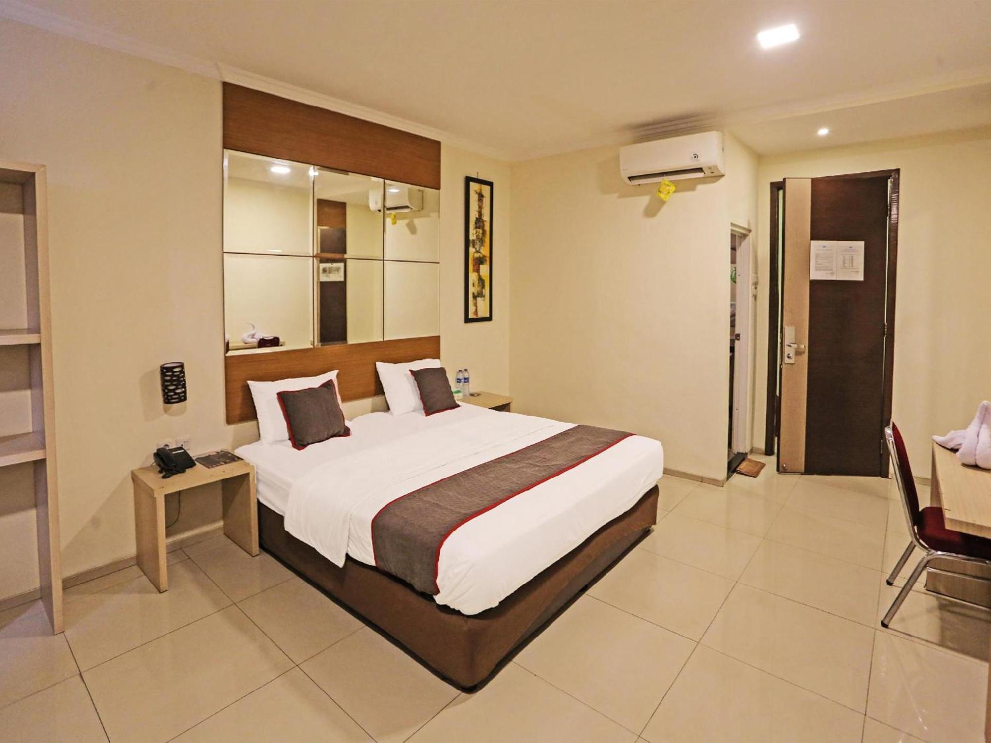 Sans Hotel Fiducia Serpong Extérieur photo