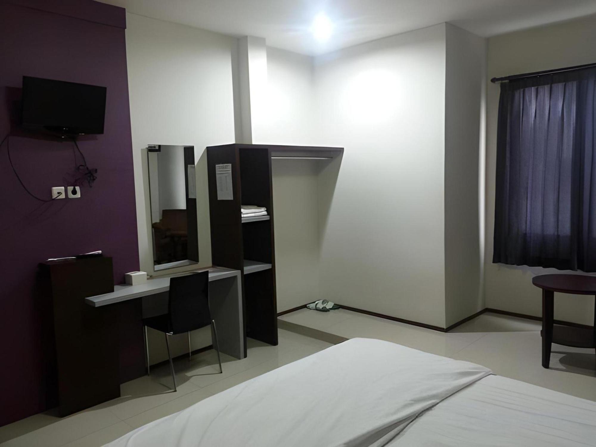 Sans Hotel Fiducia Serpong Extérieur photo