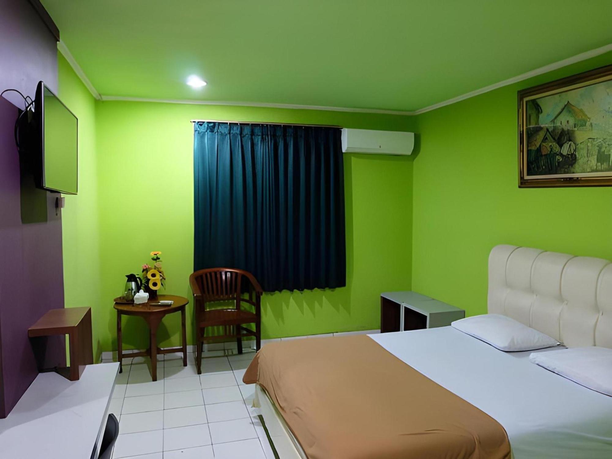 Sans Hotel Fiducia Serpong Extérieur photo