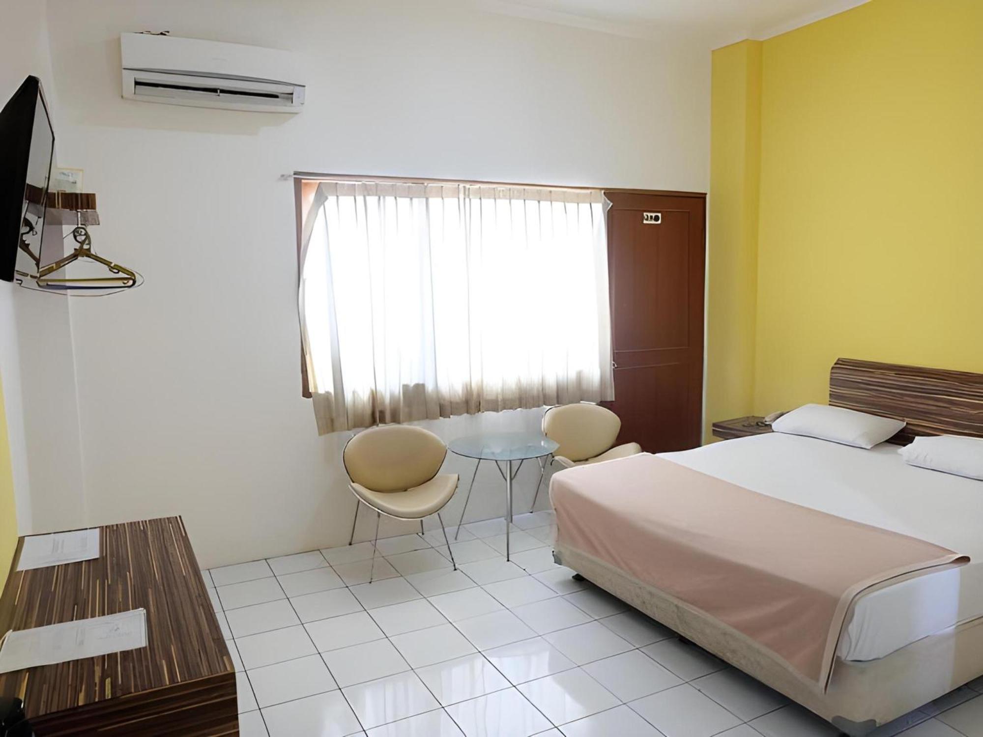 Sans Hotel Fiducia Serpong Extérieur photo