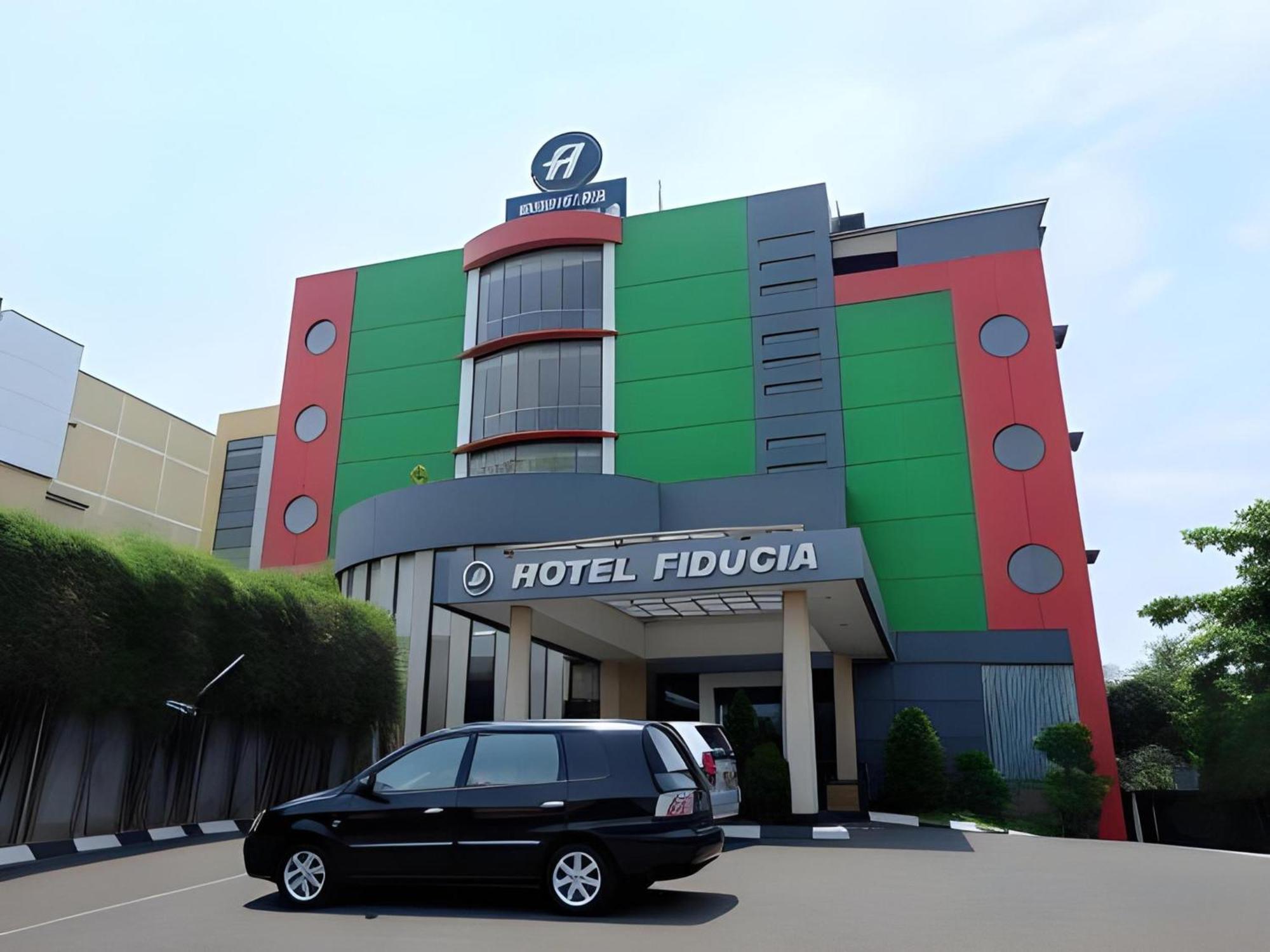 Sans Hotel Fiducia Serpong Extérieur photo
